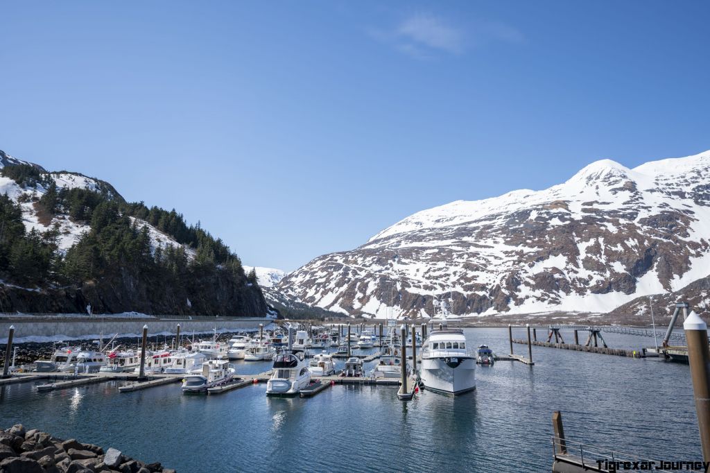 阿拉斯加小镇惠蒂尔一日游