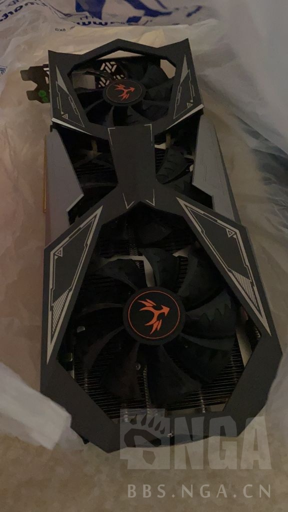 电脑硬件七彩虹1080ti火神伏尔甘价格3500元