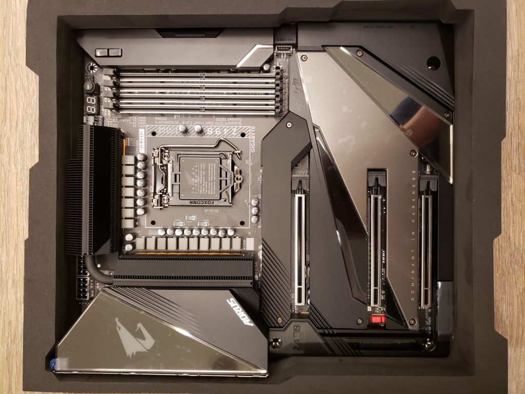 最贵z490技嘉z490aorusxtreme首发开箱