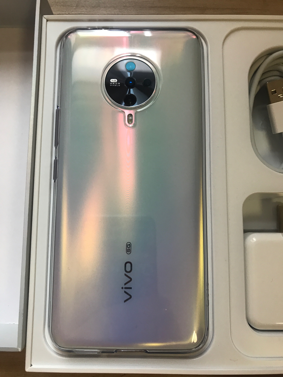 手机平板出一台全新vivos65g手机2100元包顺丰