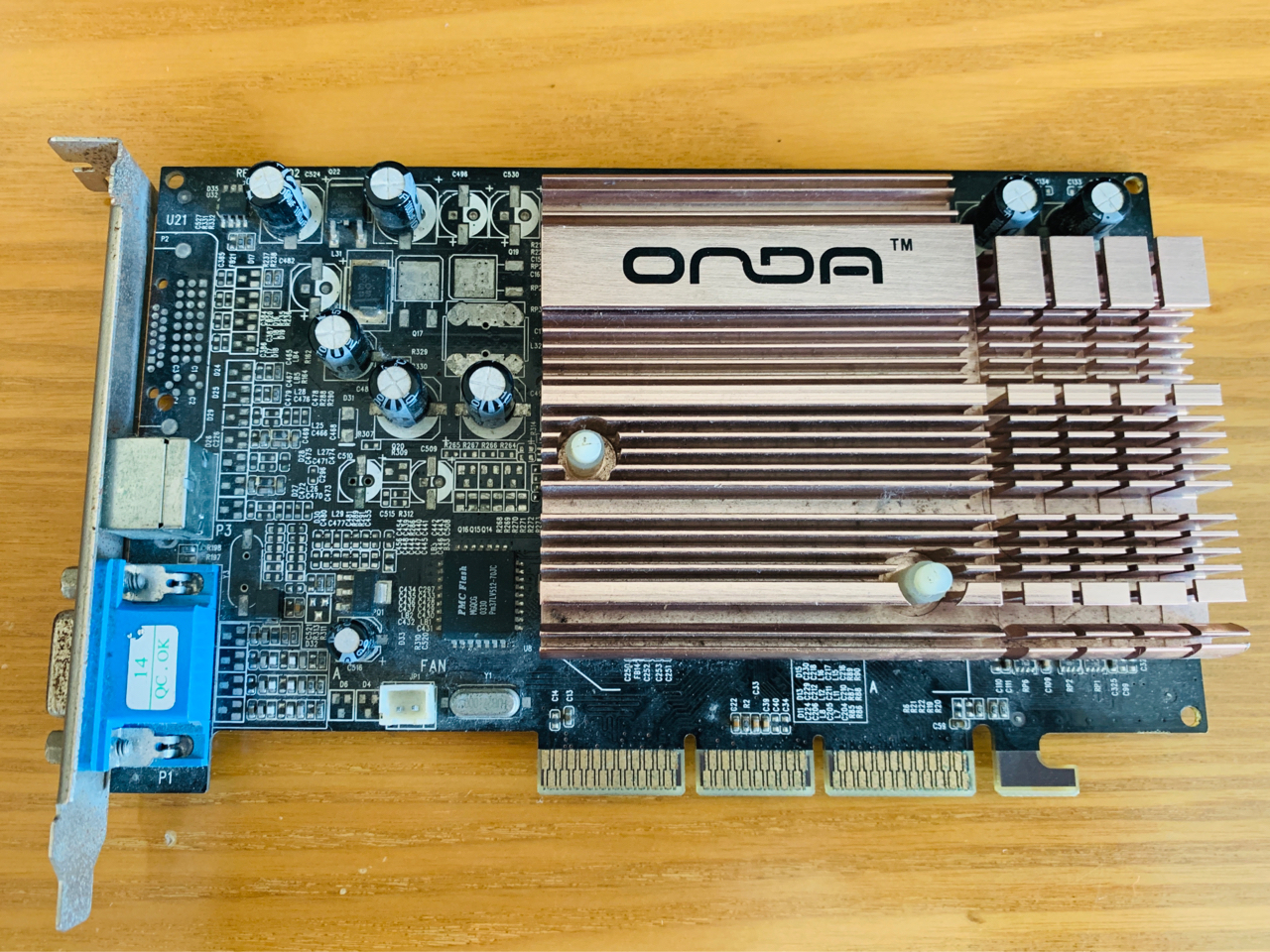 谭友们能不能秀一秀自己的老显卡,怀旧一波