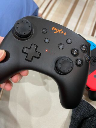 不吐不快入了一个良值二代pro手柄简单说下和原版pro的区别