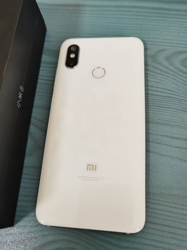 手机平板小米8白色664700包邮出