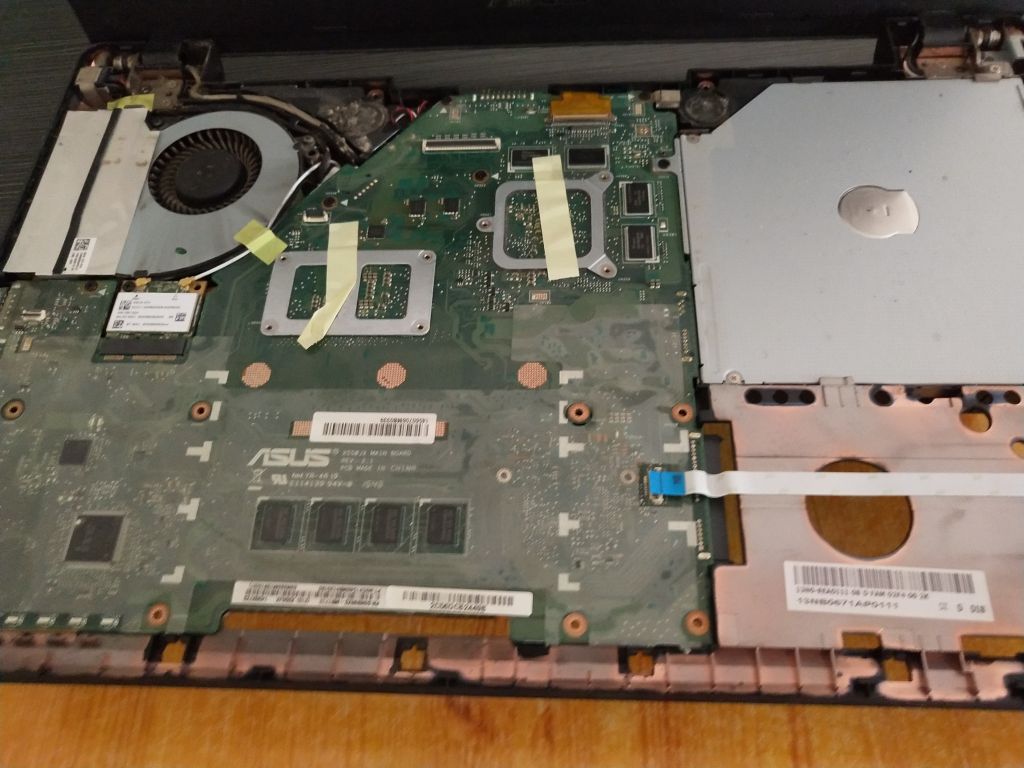 华硕笔记本k550j散热器这边三个接口要怎么拆