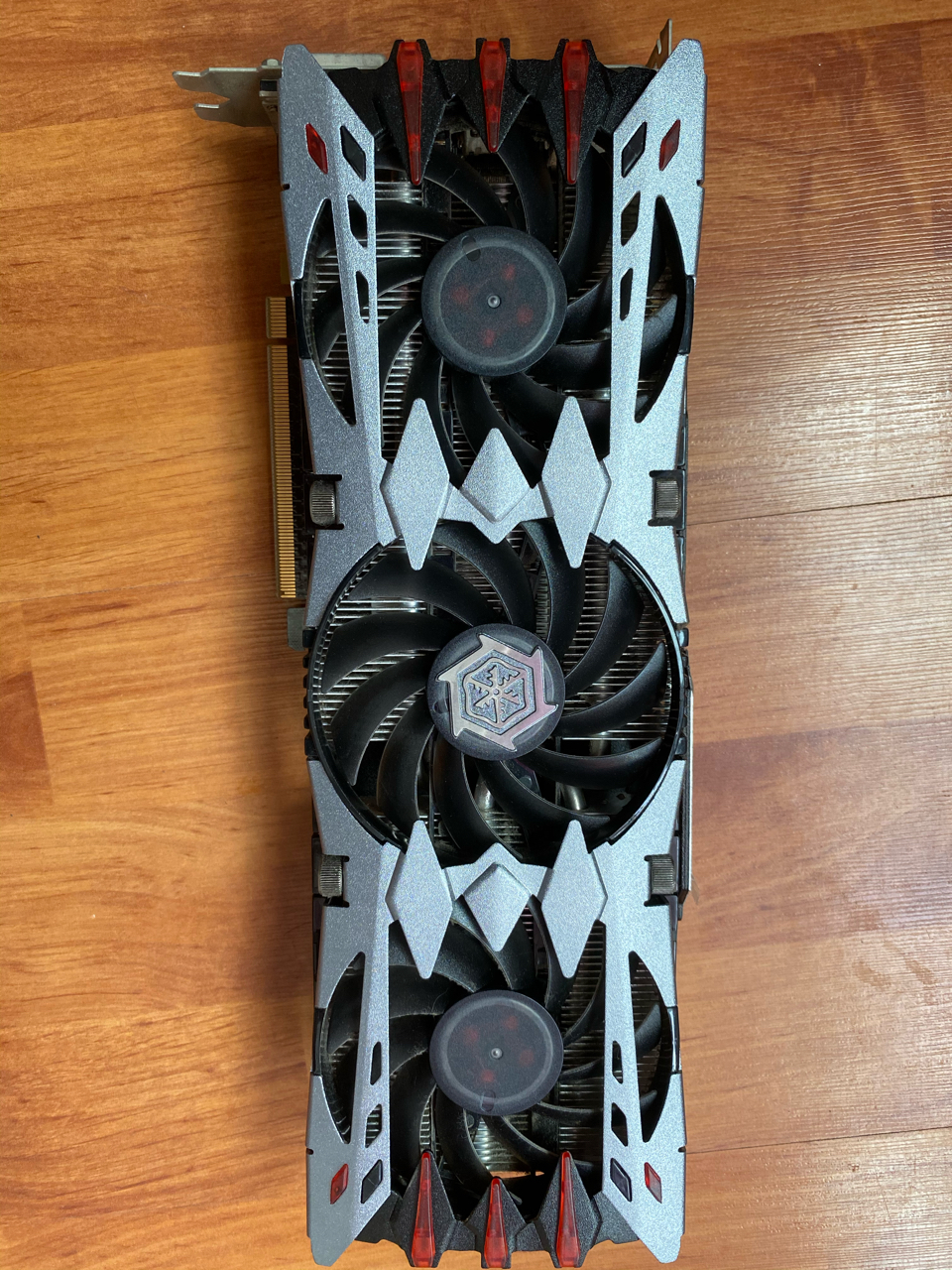 出一张冰龙9704g显卡