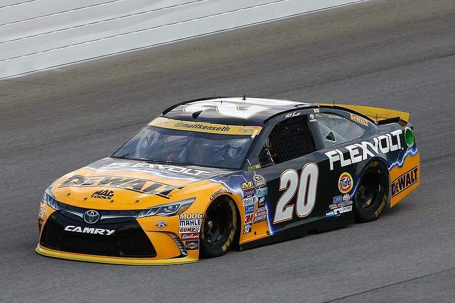 [日服相关] [前方电报] 高雄赛车女郎换装