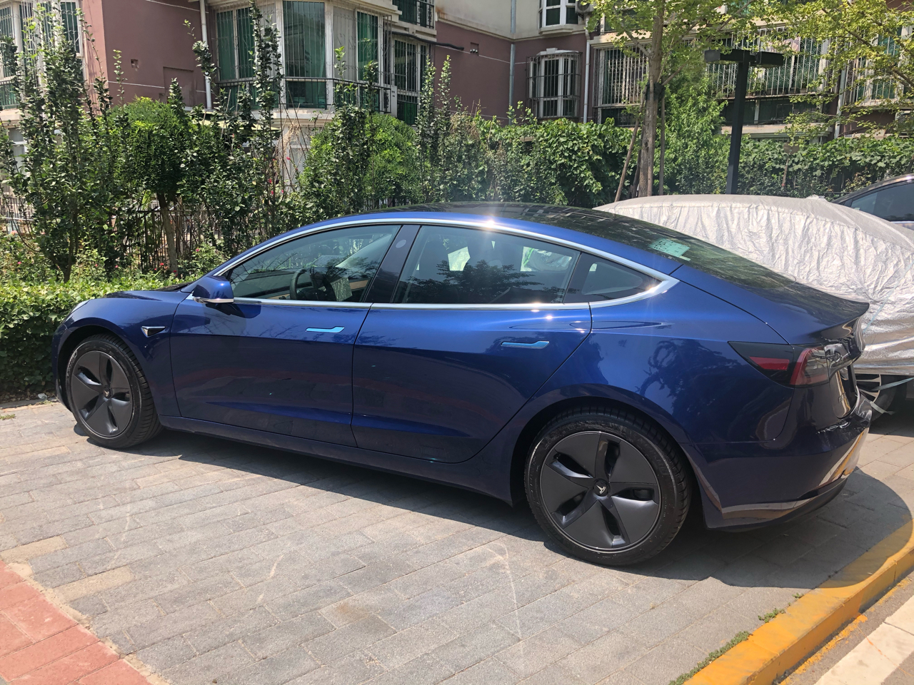 你买我推荐我买我真买特斯拉model3提车作业