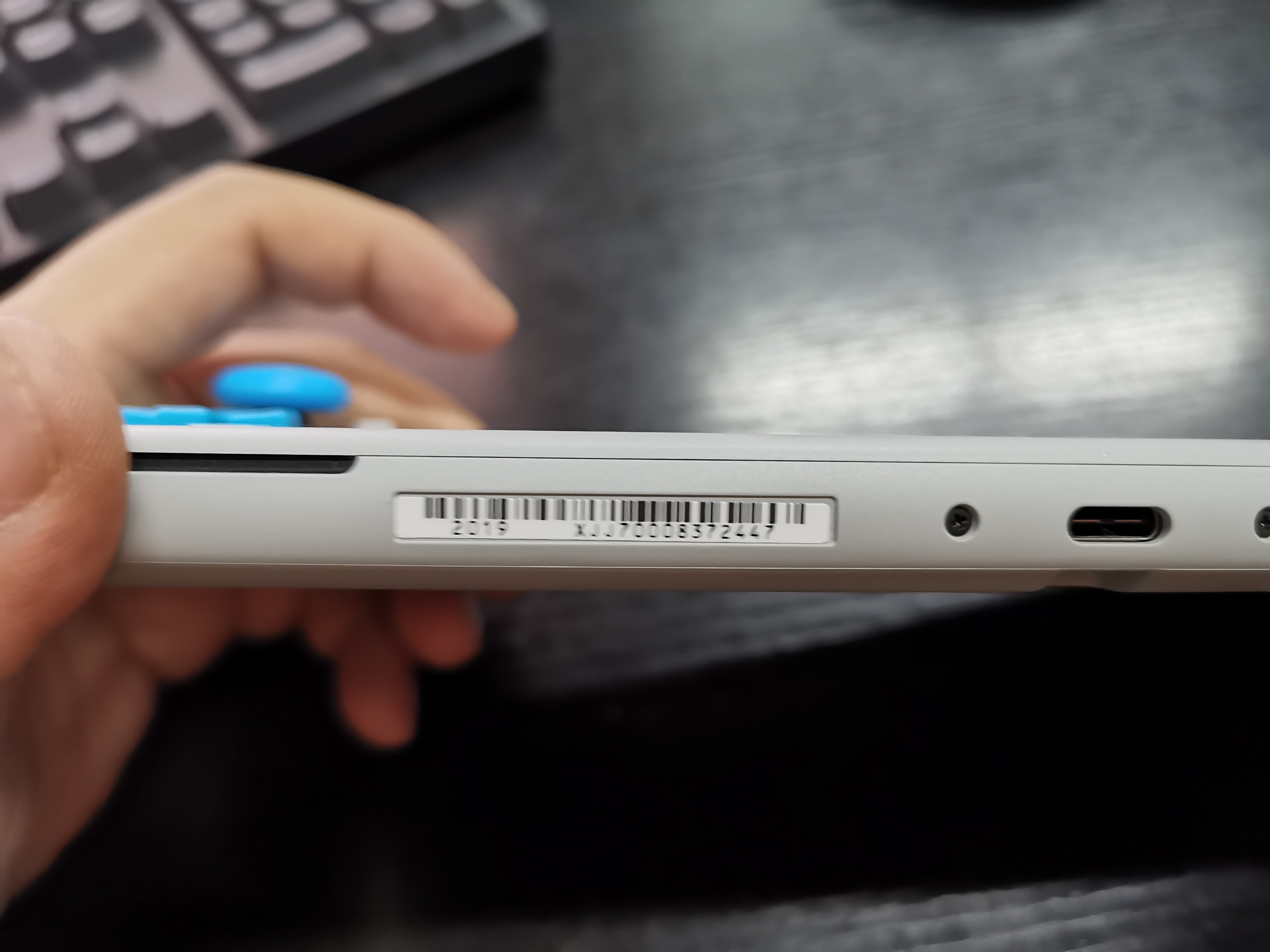 已出1200包邮出95新的switchlite剑盾版箱说全