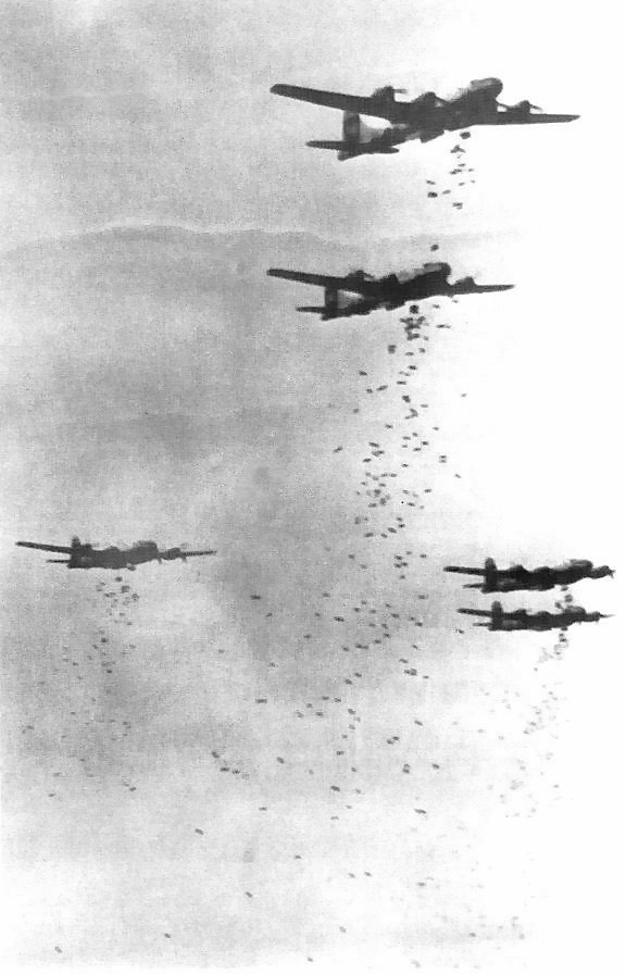 让我想起了 李梅烧烤  自1944年11月14日起,东京总共经历过106次空袭