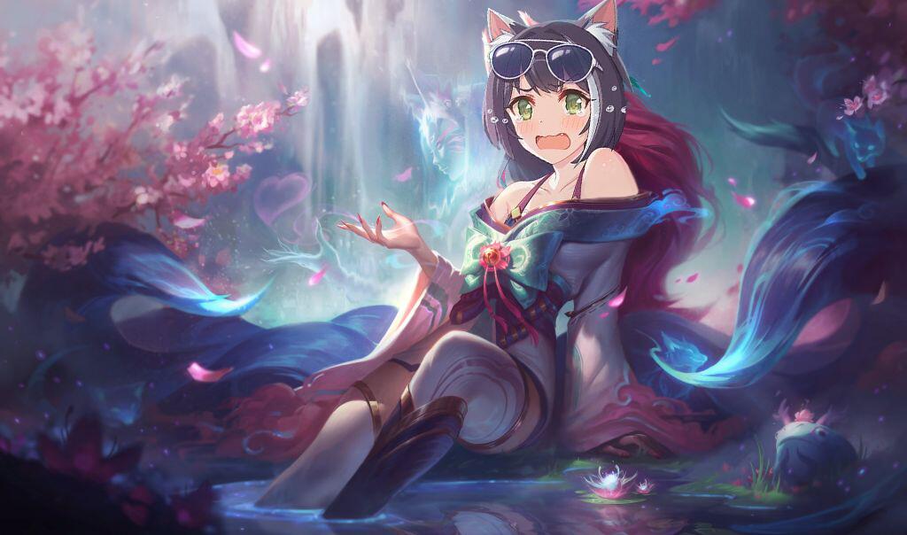 游戏本体看了很久阿狸皮肤头太不和谐了明明头像那么好看所以p了一下