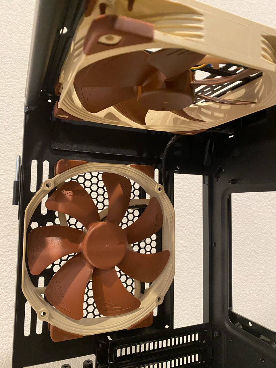 明知故问追风者p600s后风扇位支持多大的风扇