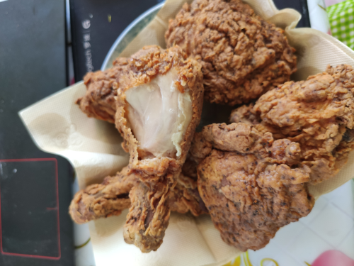 绵羊料理迷迭香酪乳炸鸡