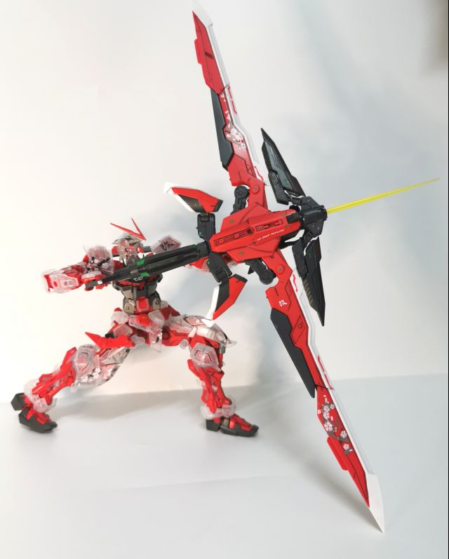 [拼装] 机甲先驱 透明红异端