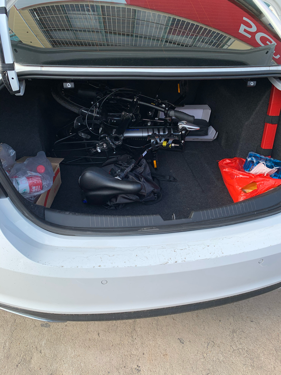 想在后备箱塞个折叠车,有推荐吗?