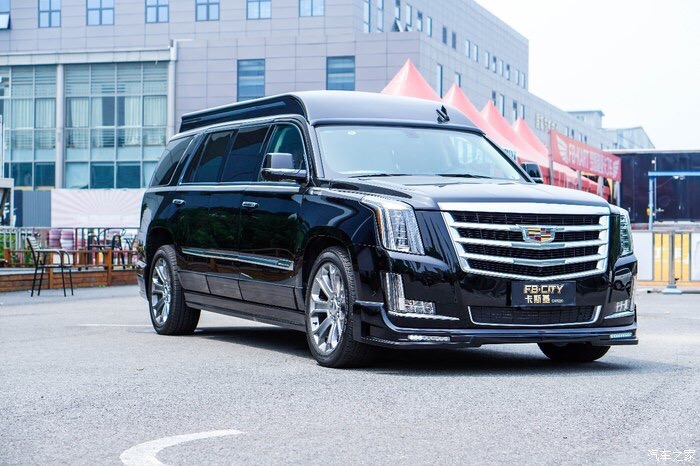 我靠凯迪拉克原来有总统一号这么款土豪车啊好大啊