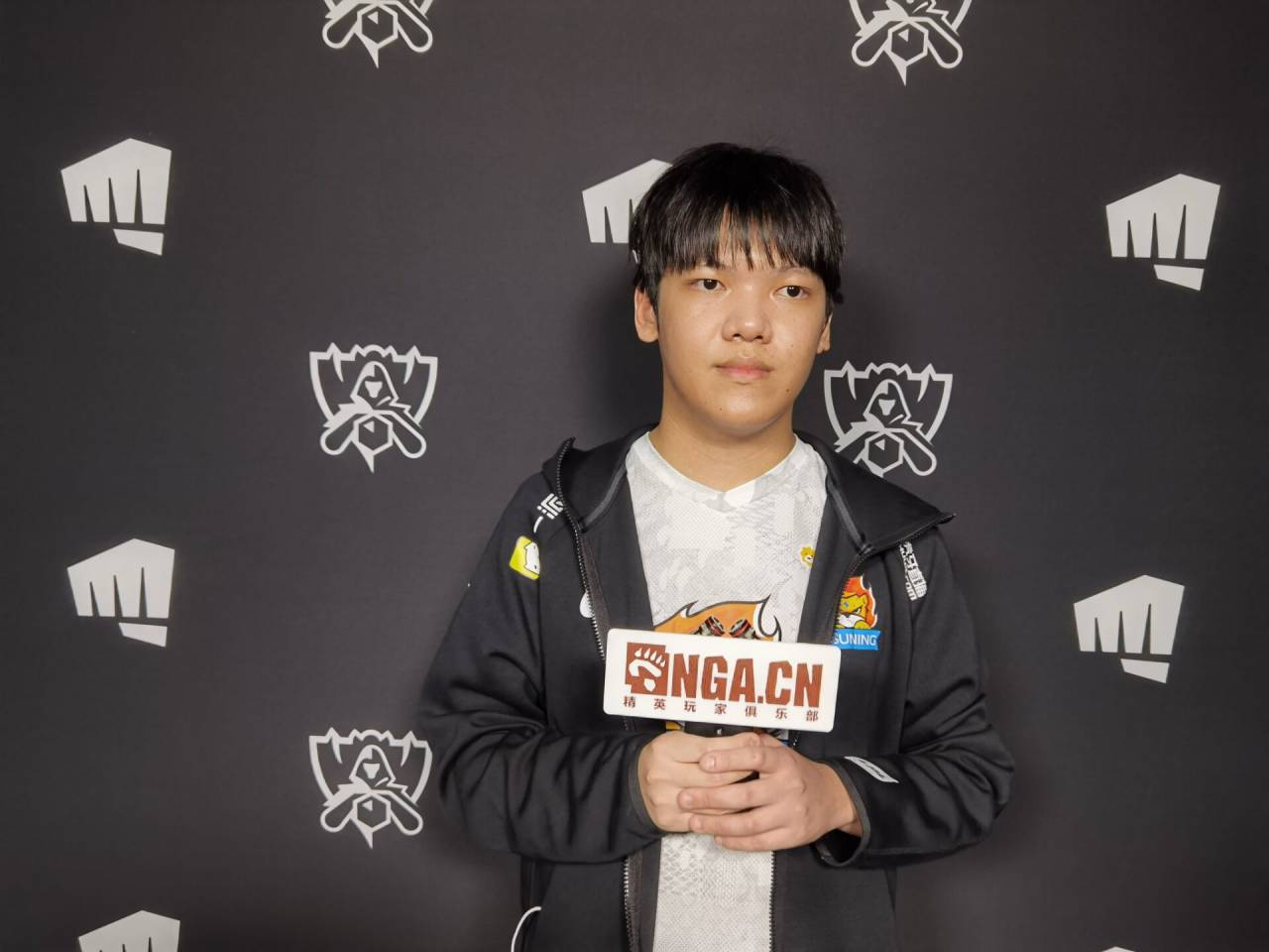 联盟赛事s10前线nga专访sn中单angel不切黄牌是因为瑟提点了坚定选