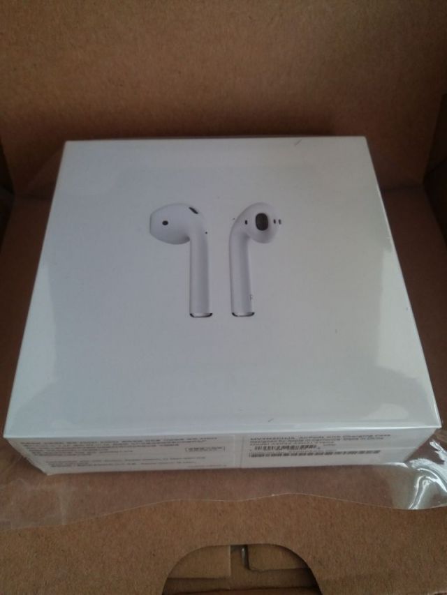 a2031/2   a1602,全新未拆封 800不包邮,有人要我就做黄鱼链接