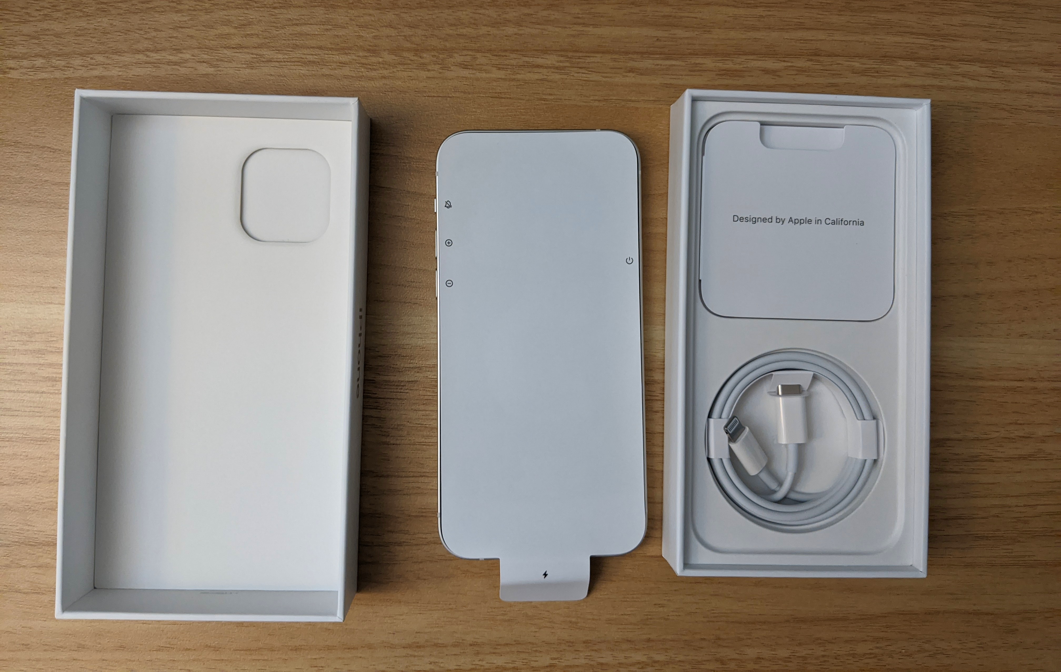 iphone12白色极简开箱附带oled屏闪测试