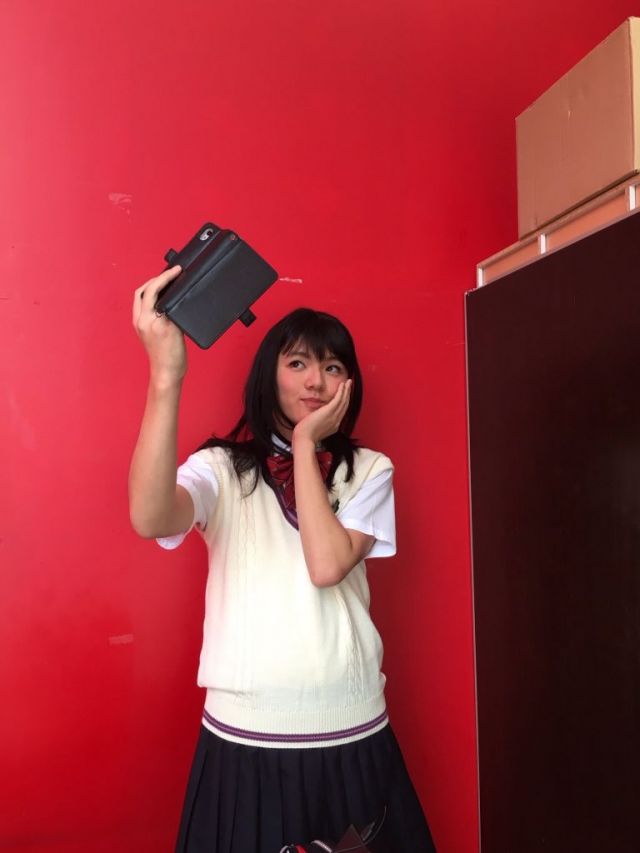 [奥氵]贝利亚私生女照片曝光