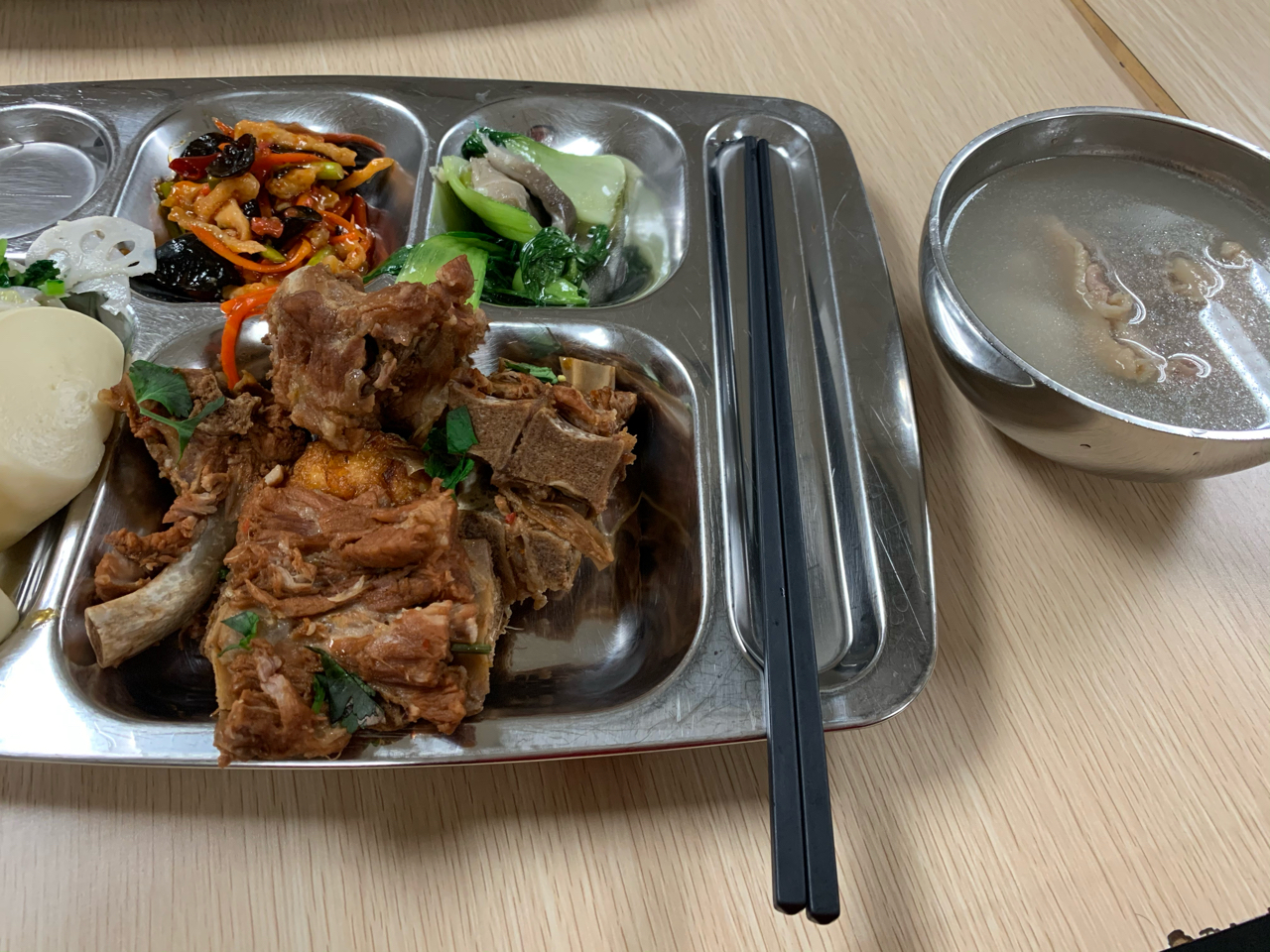 午饭时间到了看看你们公司中午吃什么