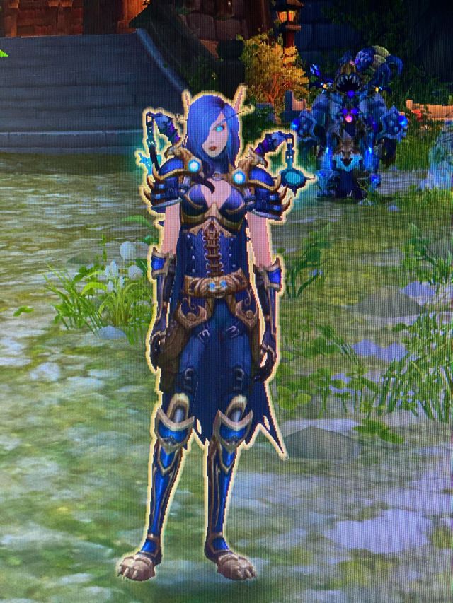 原版——联盟盗贼t9,有配套的鞋子 改版——手套鞋子我换成了制皮造的