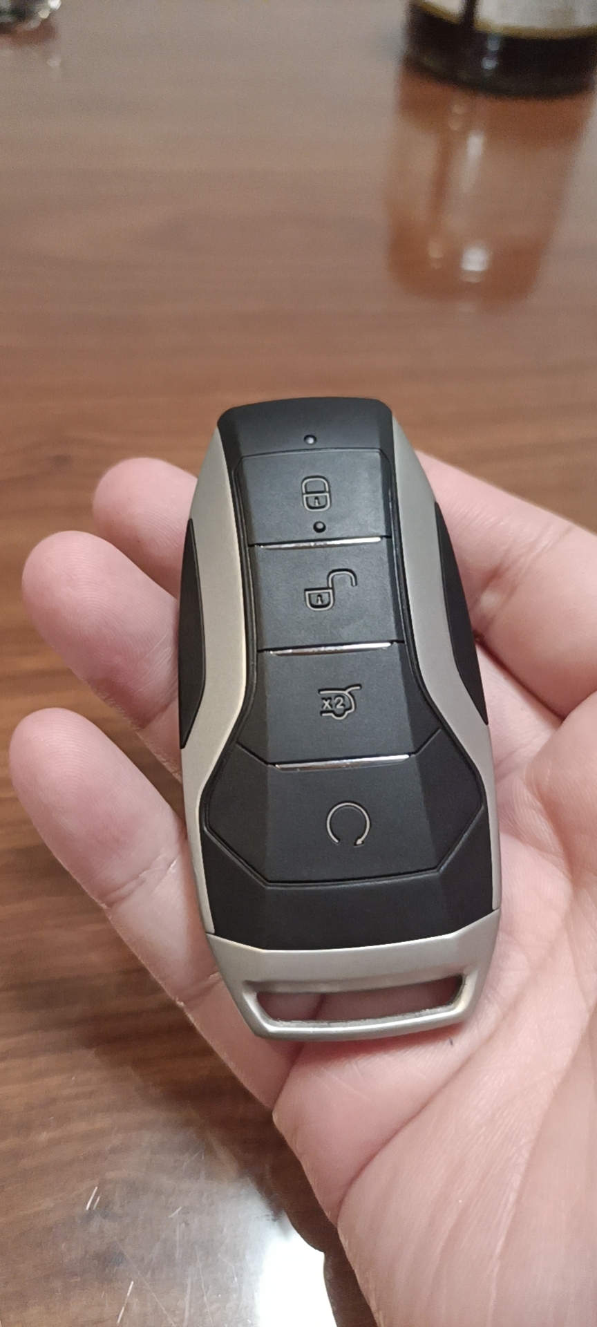 提车作业白色汉ev四驱高性能终于提车了防一血