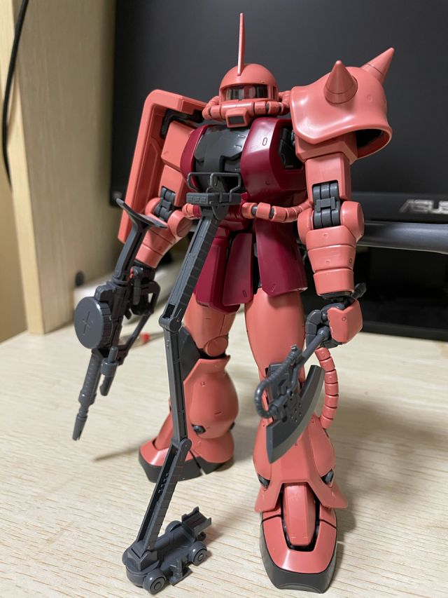 一大堆的 有推荐比较好的吗 还有rg的蓝白马克兔和红绿扎古都怎么样