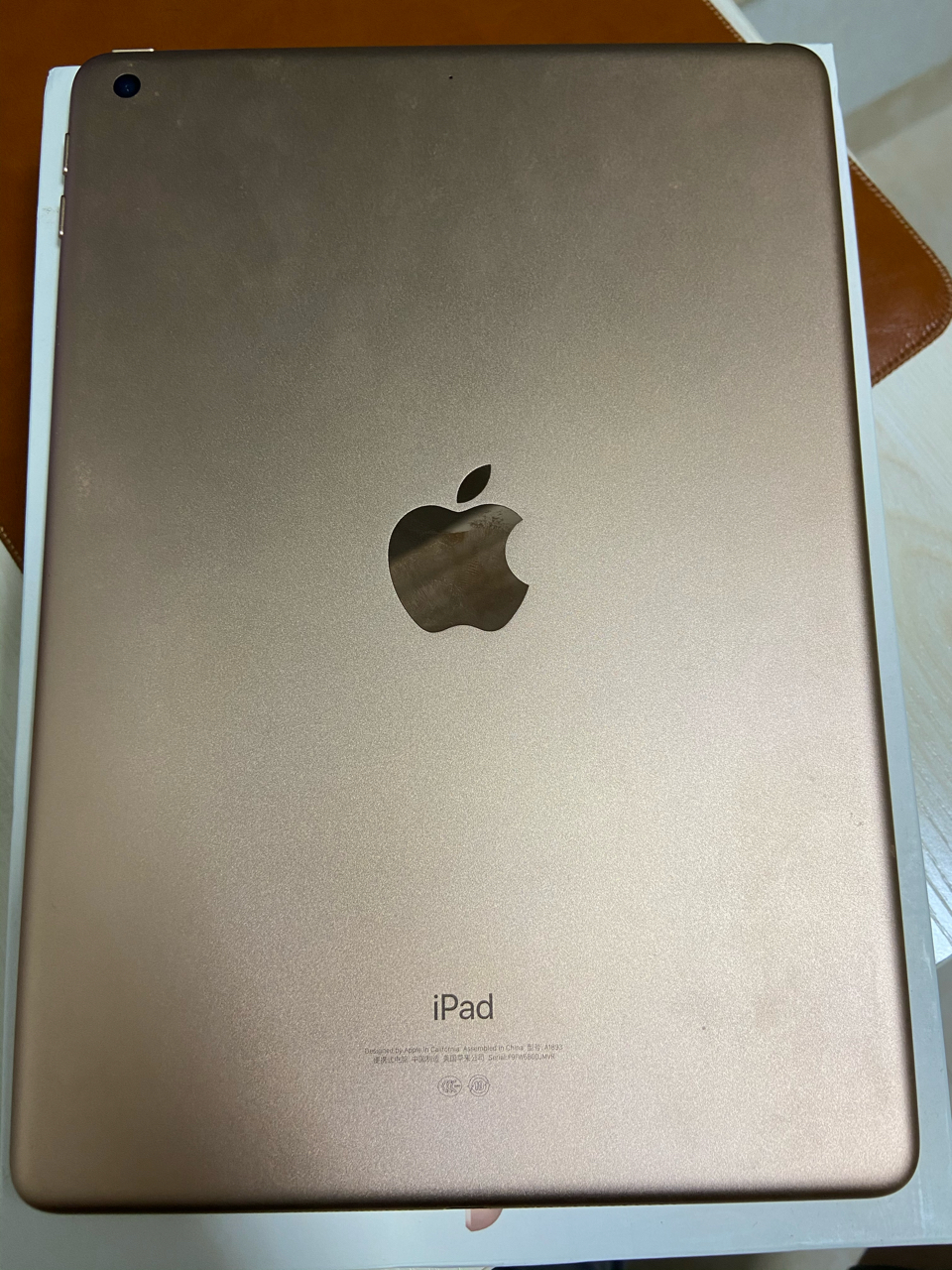 出一个国行ipad201832gwifi版金色