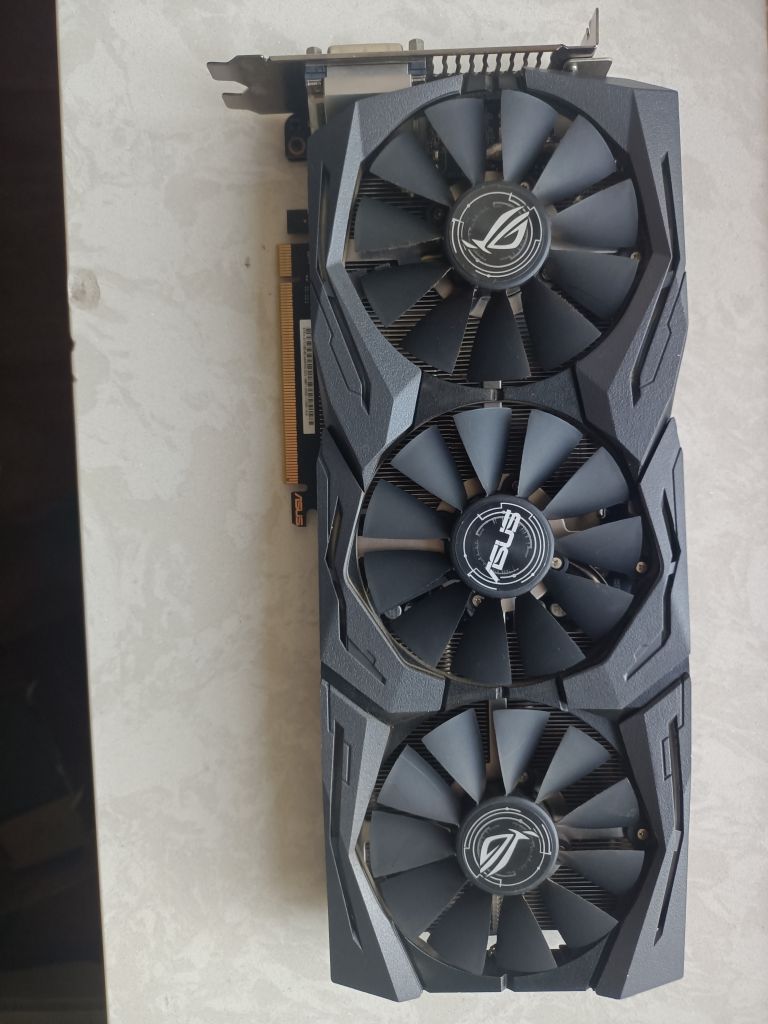 华硕10808g显卡不是a8go8g1860包顺丰