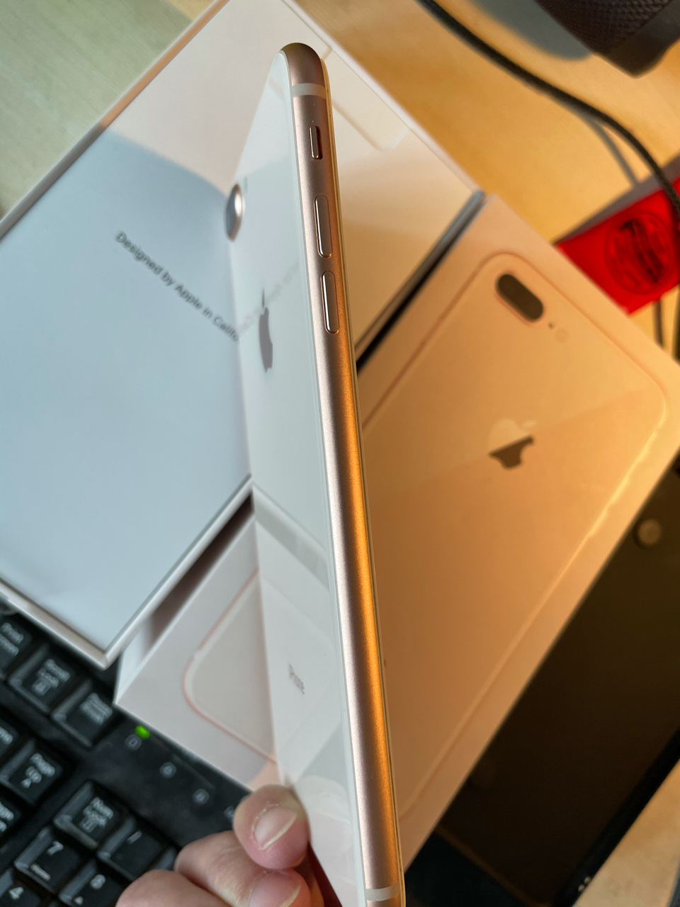 出一个自用iphone8p玫瑰金64g