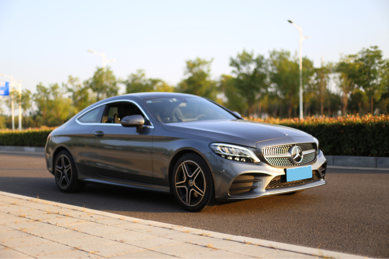 [问题求解] 决赛圈宝马4系与奔驰cc,还有些选配问题