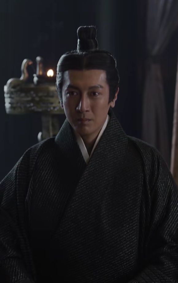 张鲁一这个叛徒脸演秦始皇怎么看怎么出戏