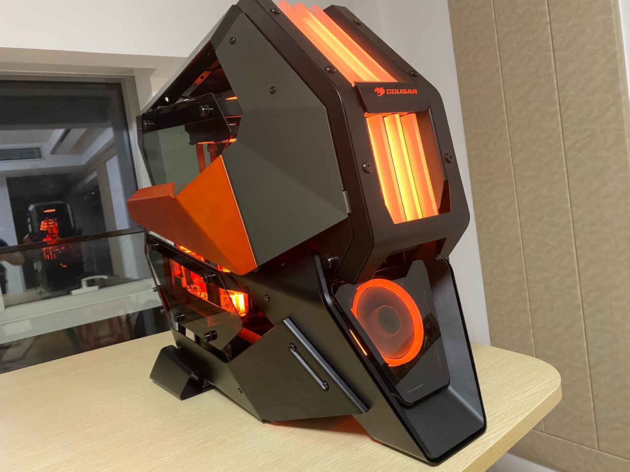 出骨伽 征服者2代 机箱