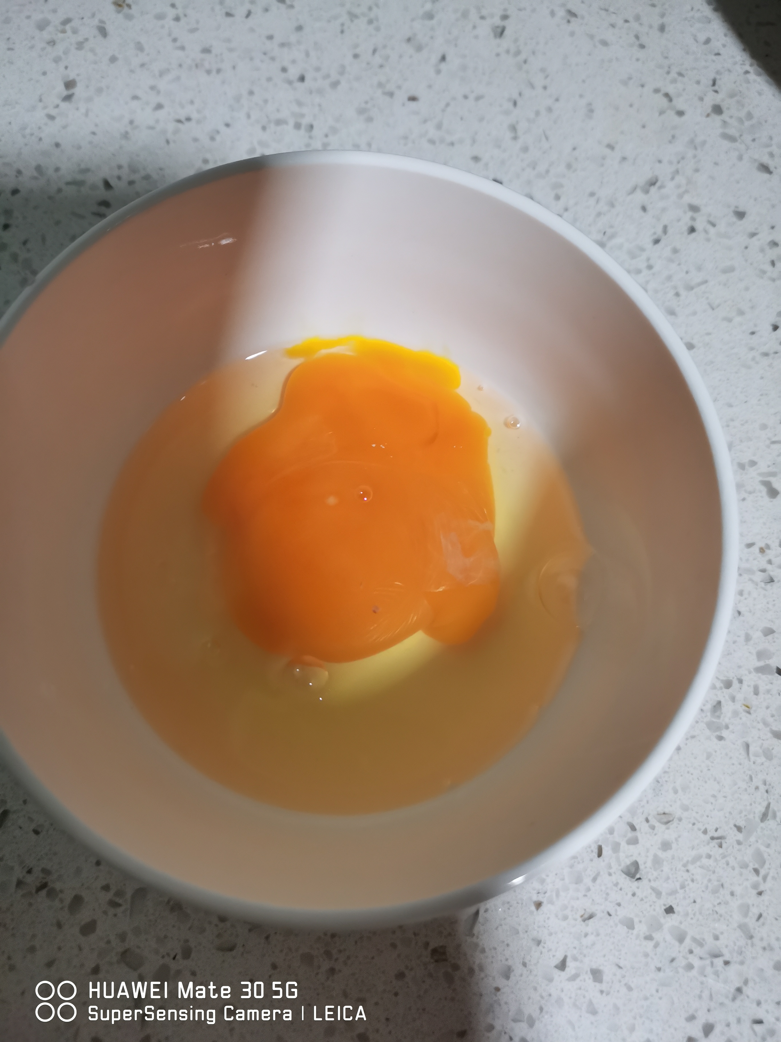 蛋黄散掉的鸡蛋是不是说明即将变质啊