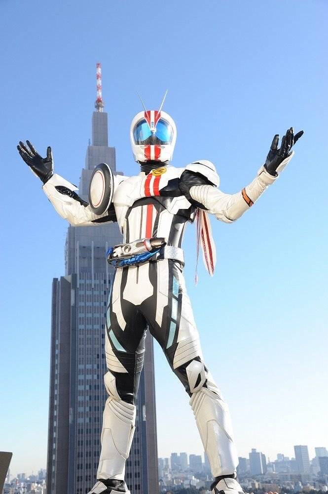 机界战队全开者,白战士造型流出