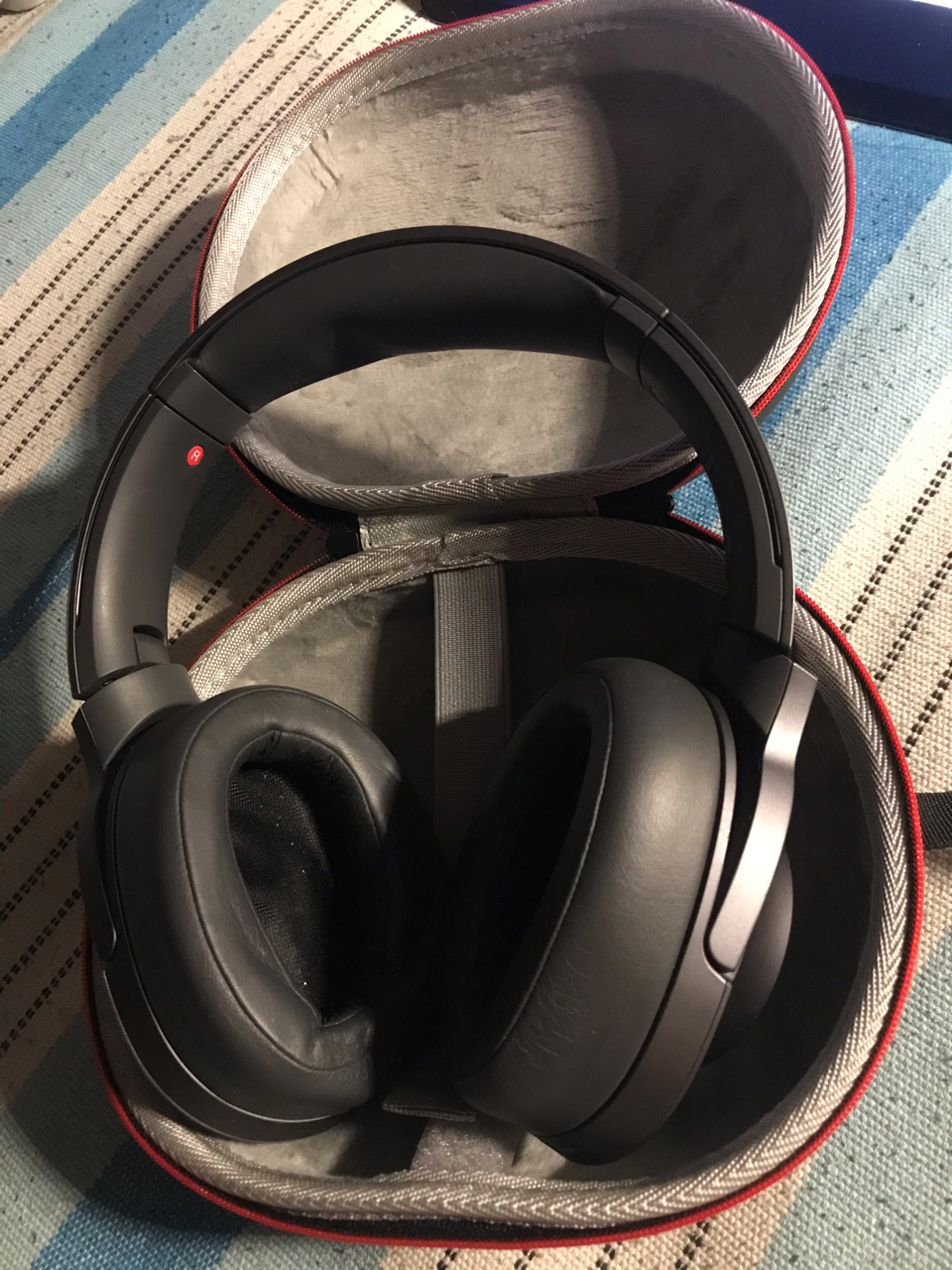 (已出)出二手索尼wh900n降噪耳机