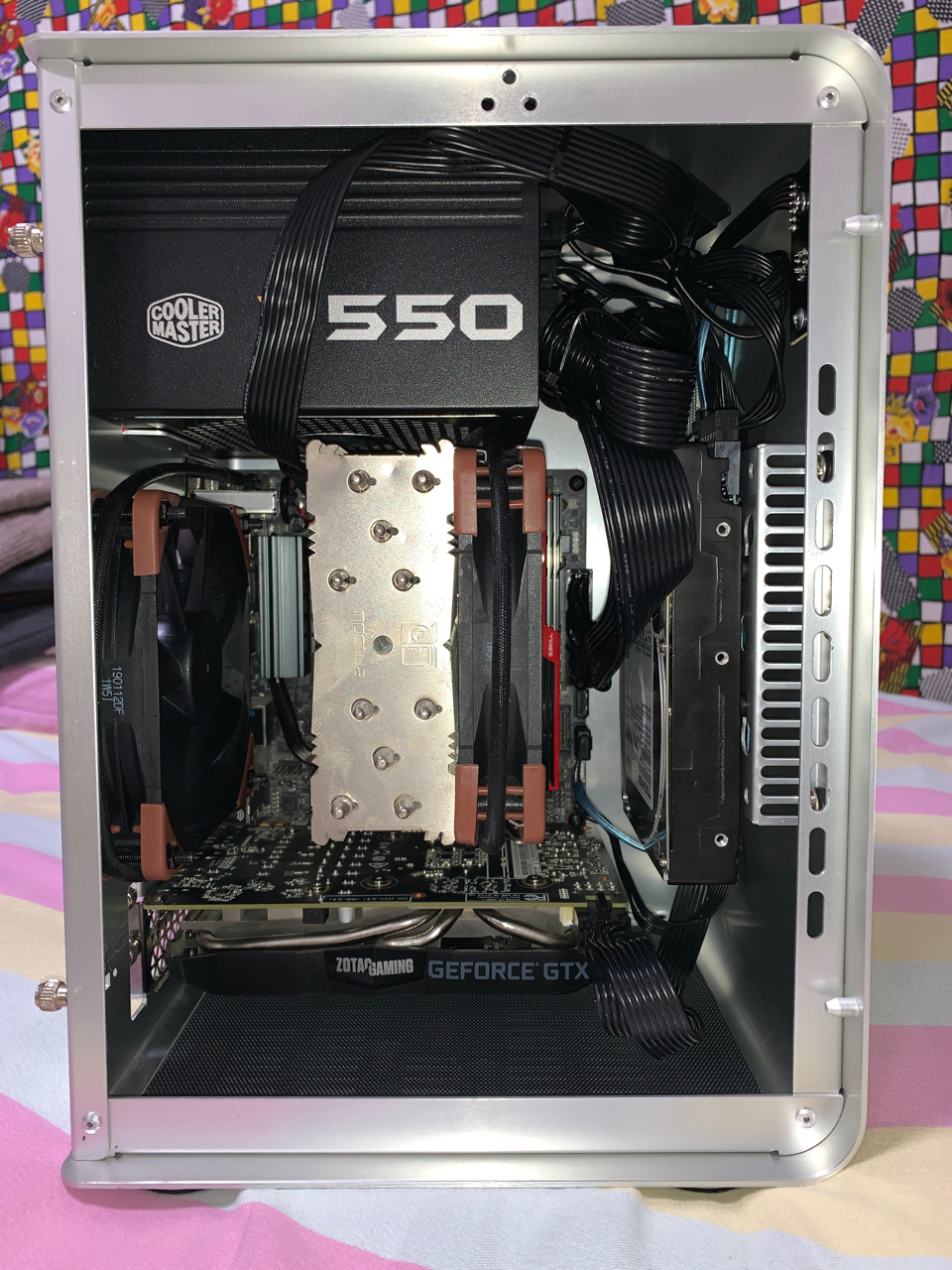 且不说价钱就短卡30系除了3060tixcevga就真的没有了呀