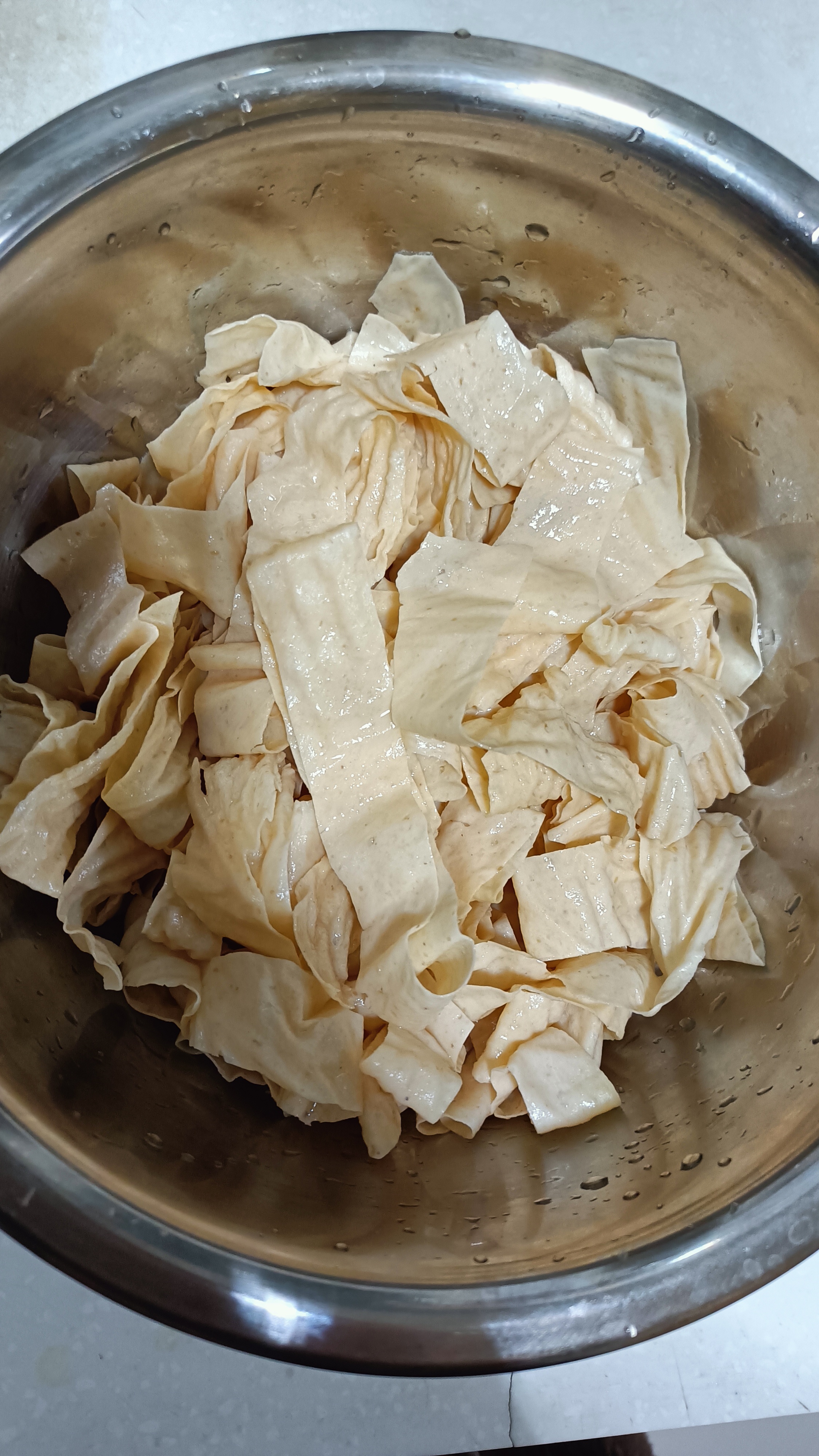 味道有点像大辣片的豆皮五分钟出菜