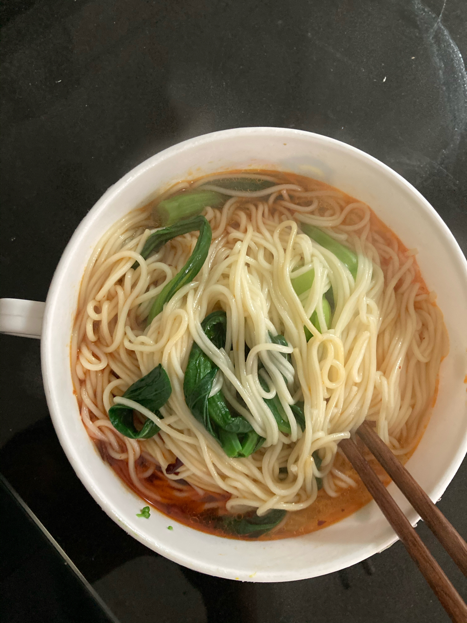 吃大面,眼泪不住的流