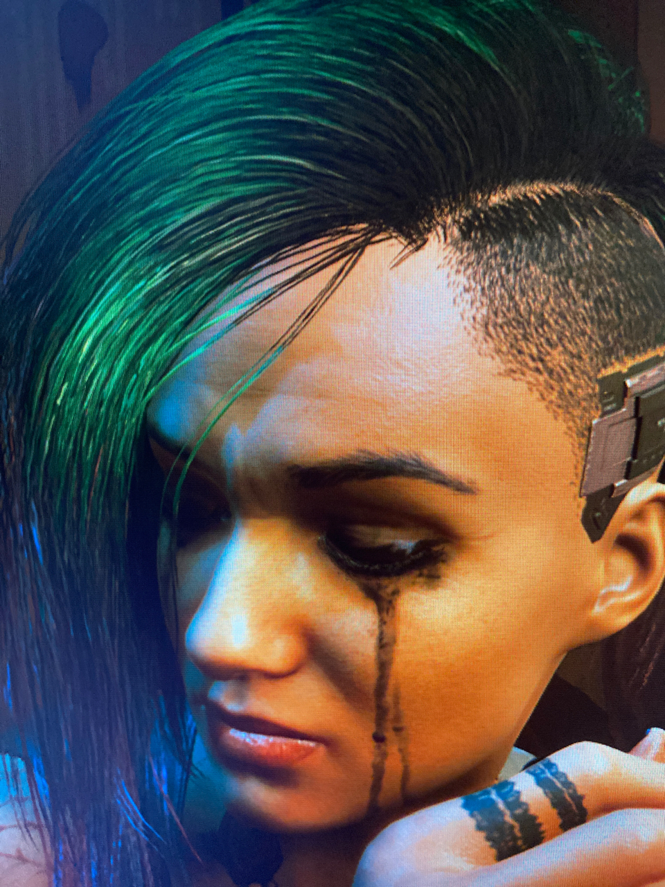 这是把妆哭花了?