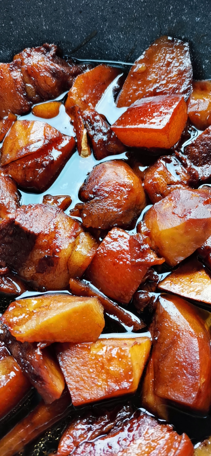 红烧肉炖土豆图图片