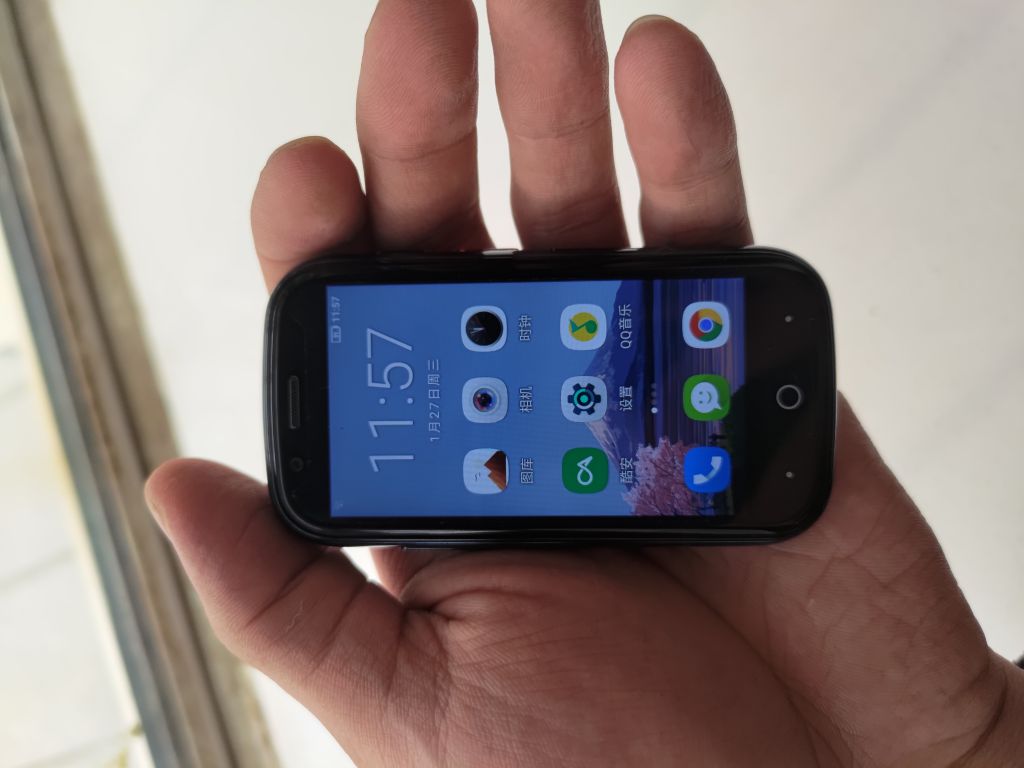 最迷你的手机油腻盒子jelly2开箱