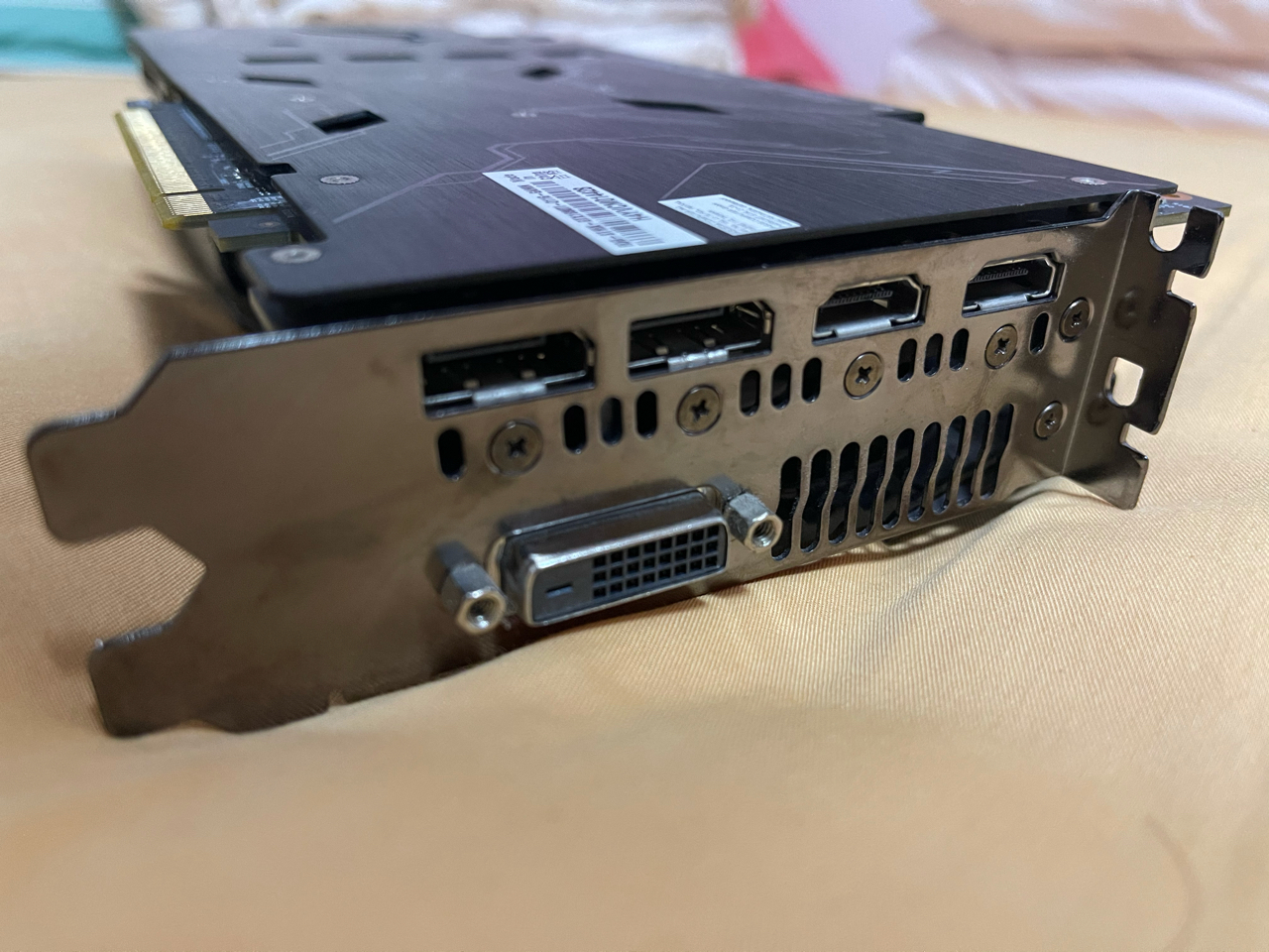 华硕猛禽rog-strix-1080ti-o11g显卡