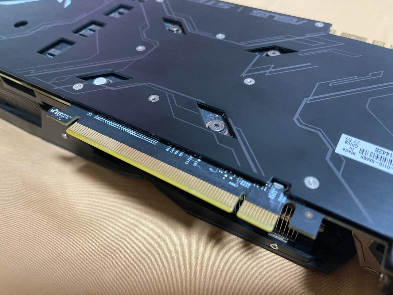 华硕猛禽rogstrix1080tio11g显卡