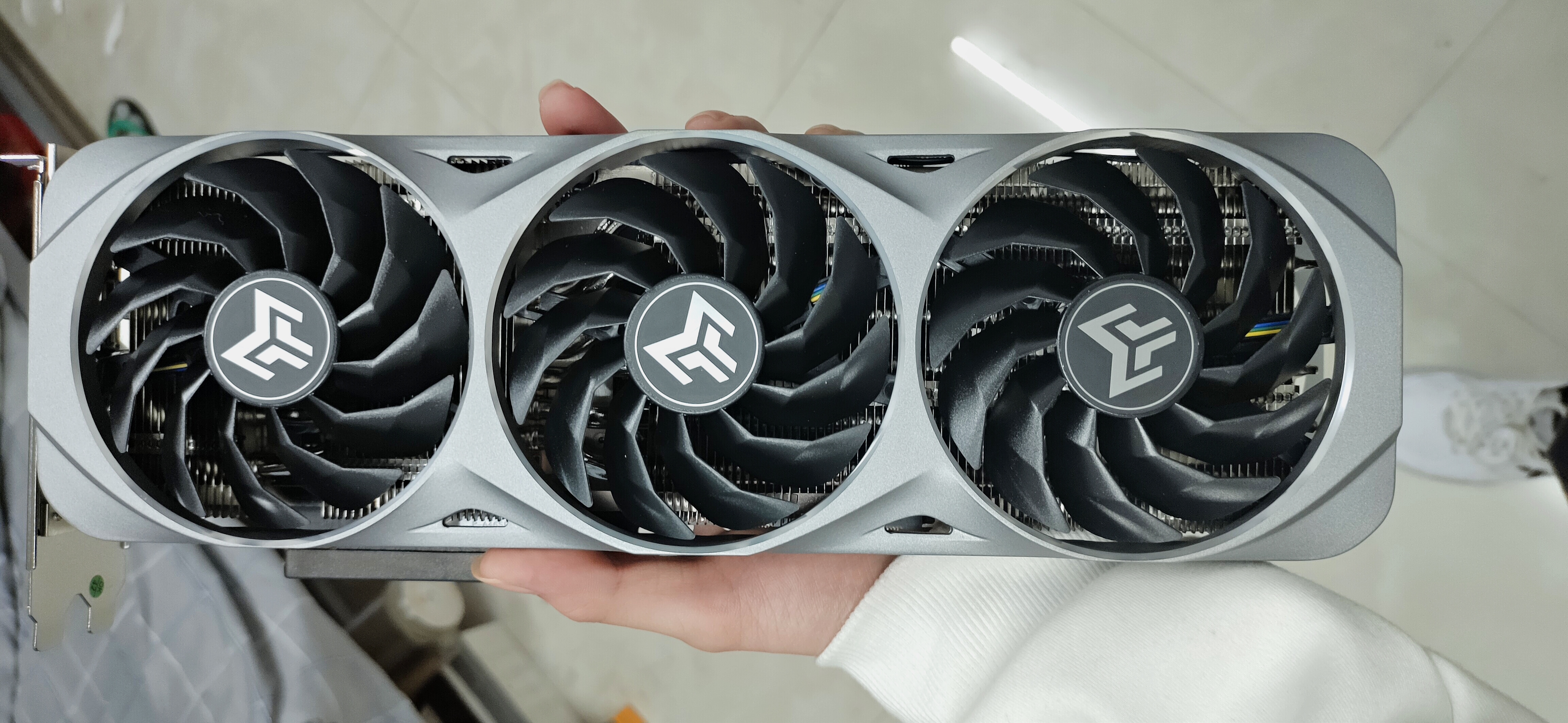 麻了,影驰金属大师3070花屏了