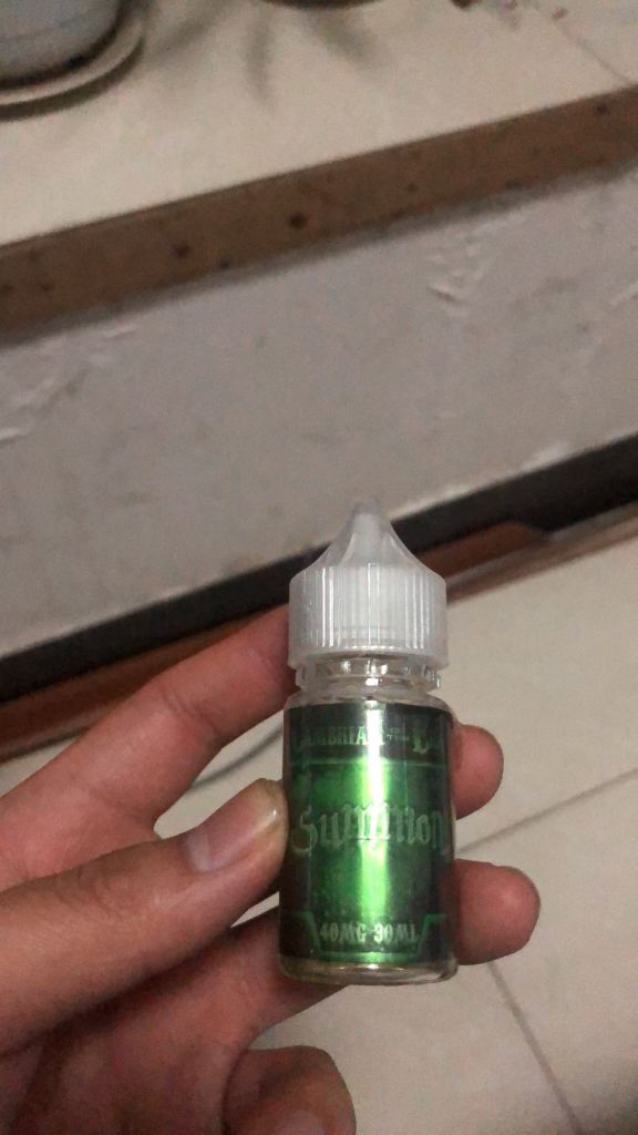 拖坑拖坑剩下两瓶小烟用的丁盐油有想要的么