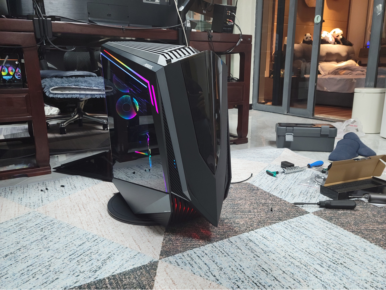 信仰仍在终于装完了技嘉雕牌ac700g机箱简单上机