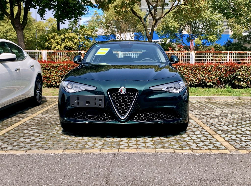 车版专栏提车作业giulia竞速绿作业防一血