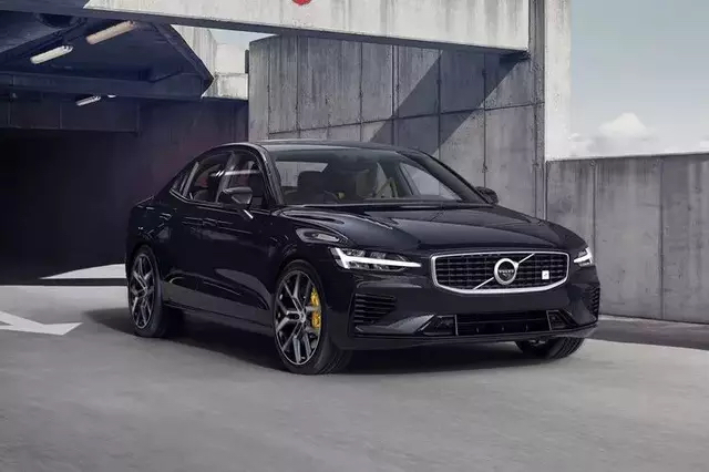 问题求解泥潭有没有人提过见过s60致远运动黑色款的有没有照片看看啊