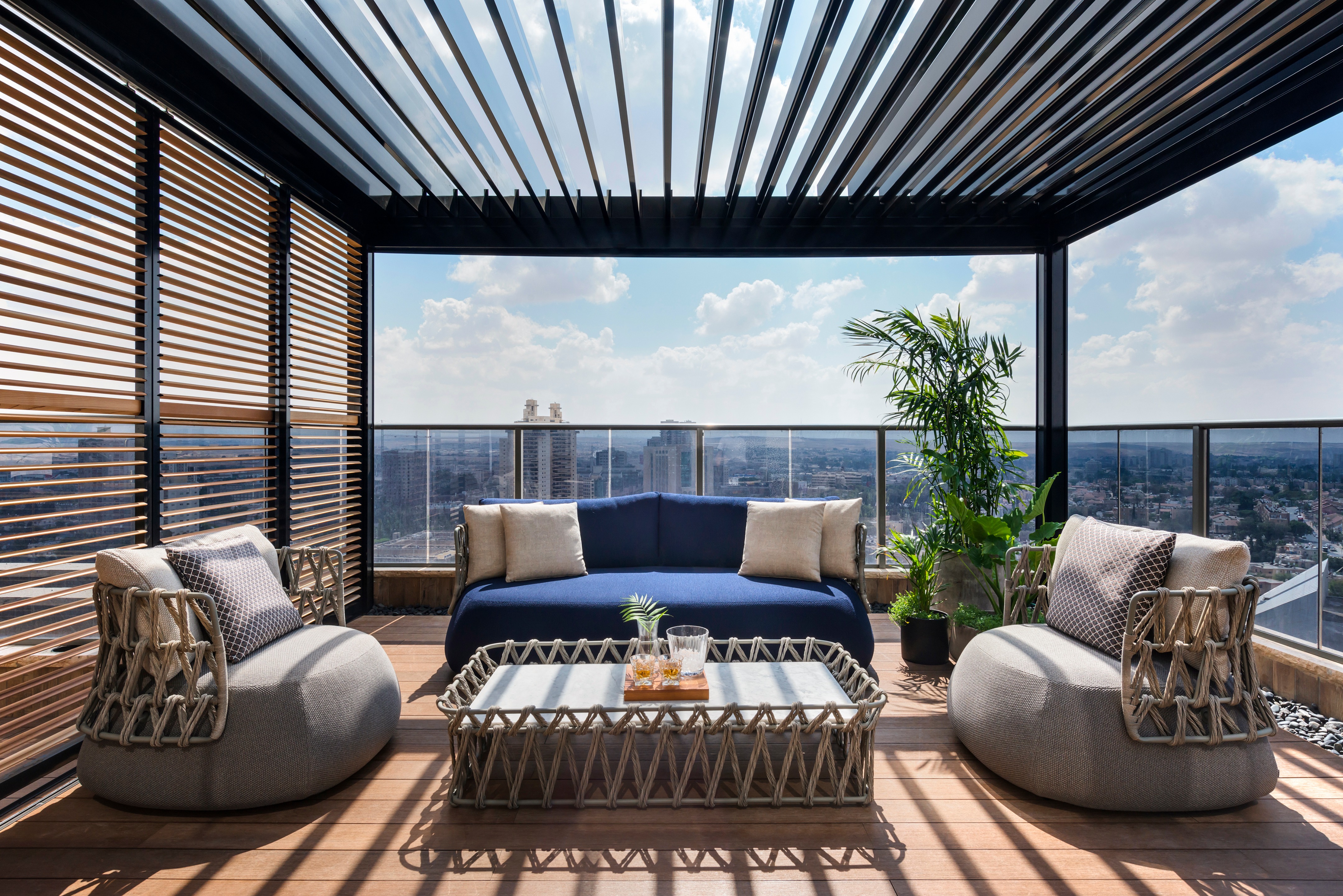 每日一案每天一个案例分享空中别墅顶层豪宅